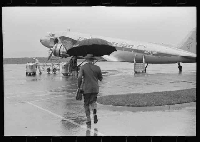  - Twin-engine aircraft