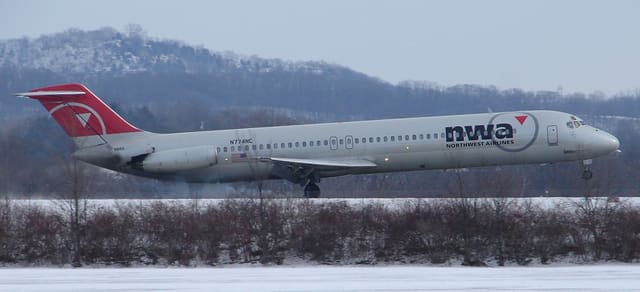 N774NC - Douglas