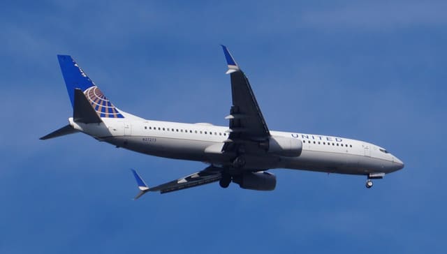 N37273 - Boeing