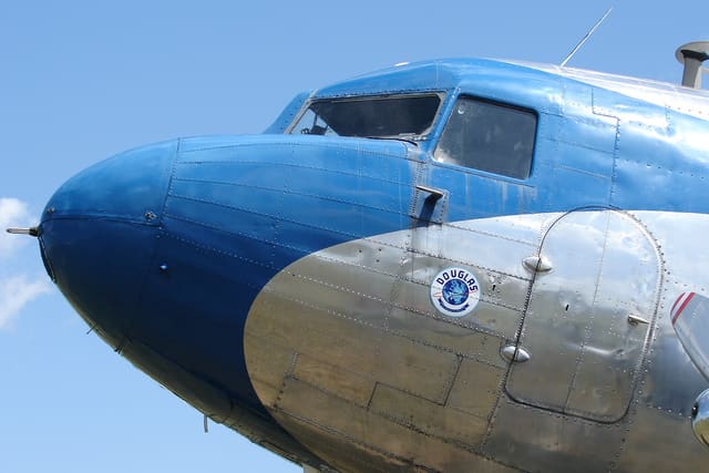 N28AA - Douglas