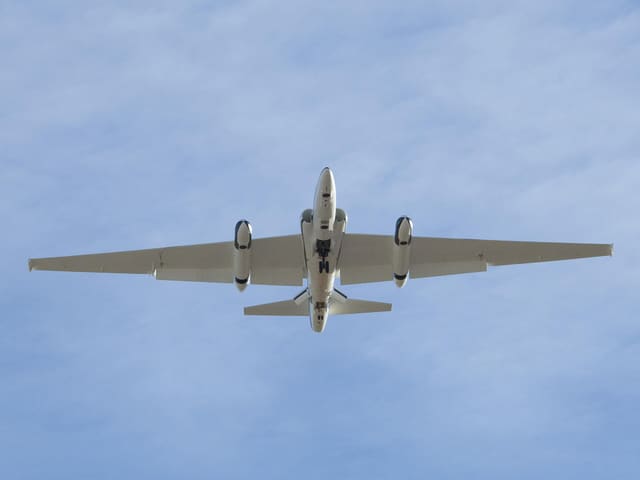 N806NA - Business jet