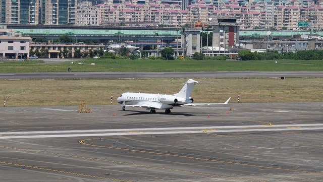 N899CH - Business jet