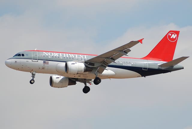 N328NB - Airbus