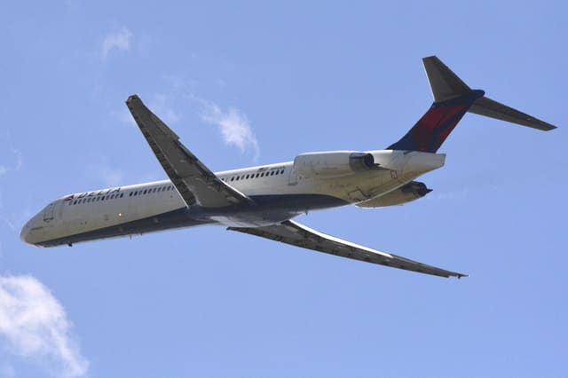 N912DL - Aircraft