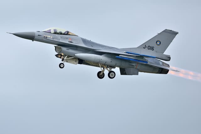  - Single-engine aircraft