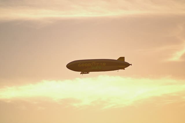 N07 - Aircraft
