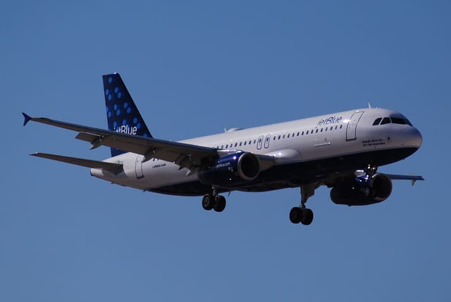N712JB - Airbus