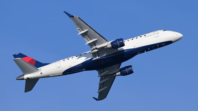 N230JQ - Embraer