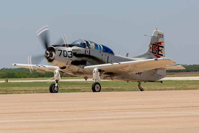 N65164 - Single-engine aircraft