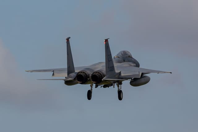  - Twin-engine aircraft