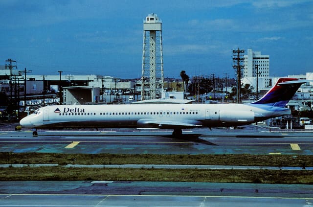 N998DL - Douglas