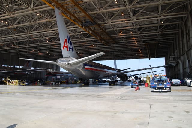 N391AA - Twin-engine aircraft
