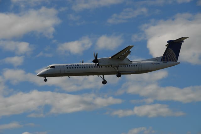 N214WQ - Bombardier
