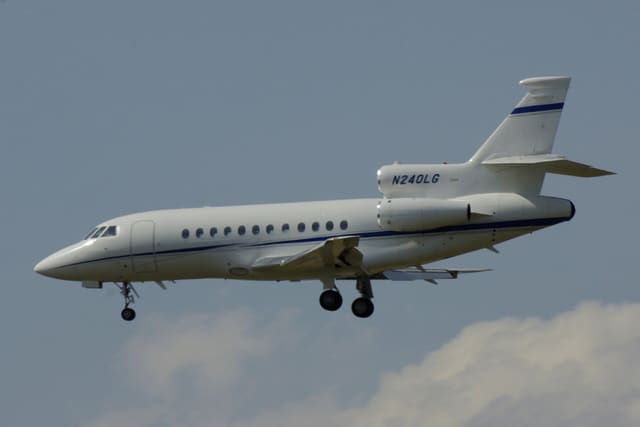 N240LG - Business jet