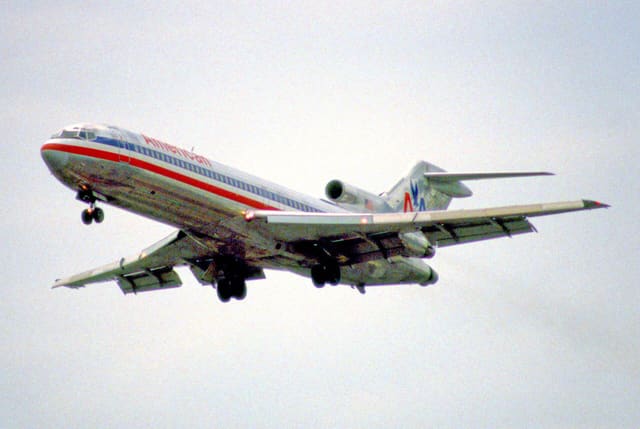 N863AA - Boeing