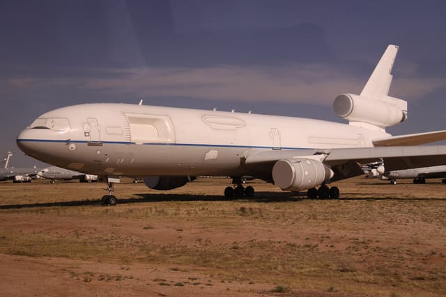 N910SF - Douglas