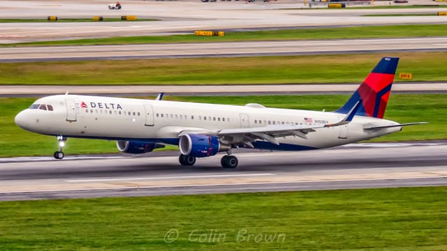 N103DY - Airbus