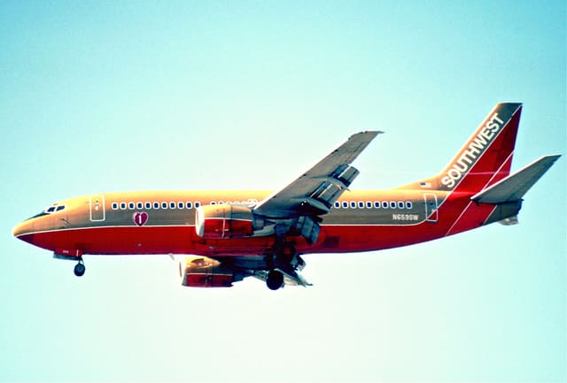 N659SW - Twin-engine aircraft