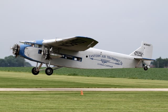 N8407 - Aircraft