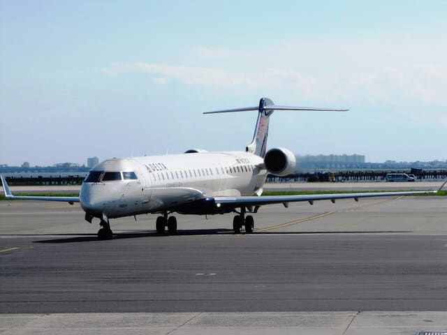 N678CA - Bombardier