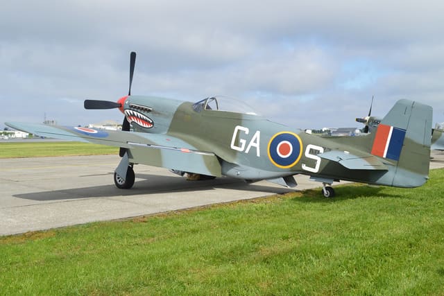 G-SHWN - Warbird