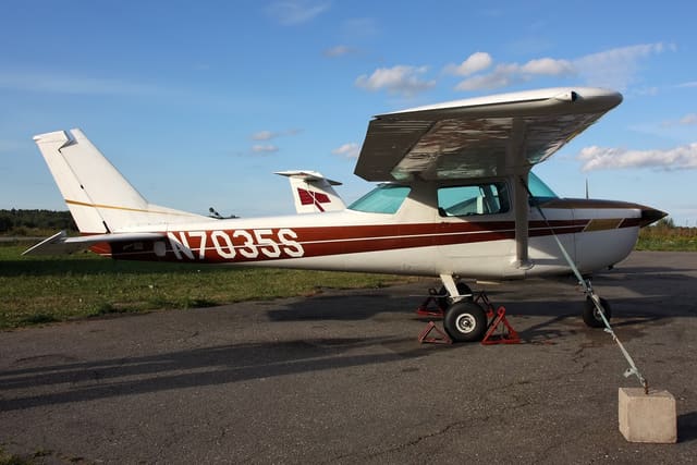N7035S - Single-engine aircraft