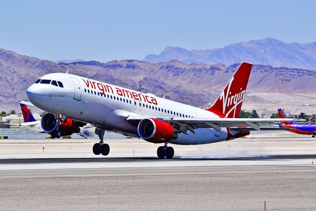 N835VA - Twin-engine aircraft