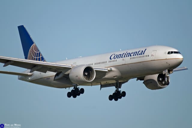 N74007 - Boeing