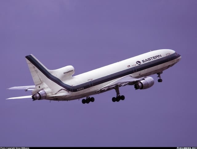 N303EA — Lockheed