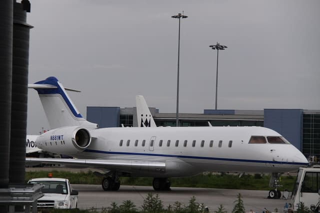 N881WT - Business jet
