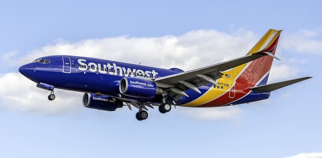 N7733B - Boeing