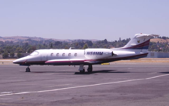 N58MM - Business jet