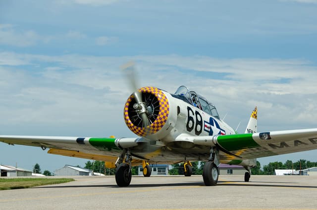 N4983N - Single-engine aircraft