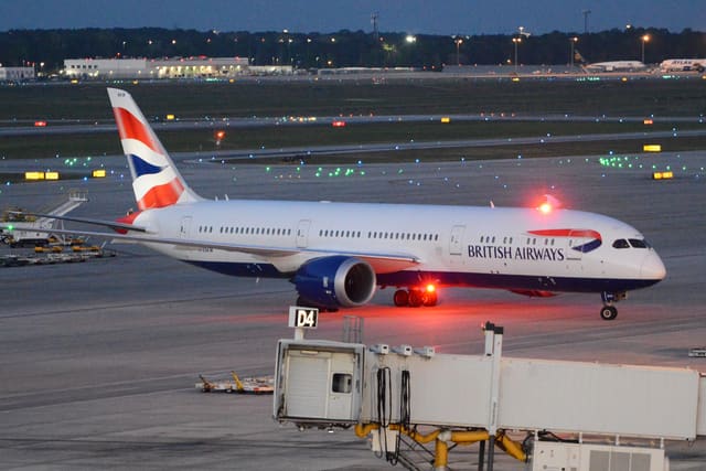 G-ZBKM - Boeing