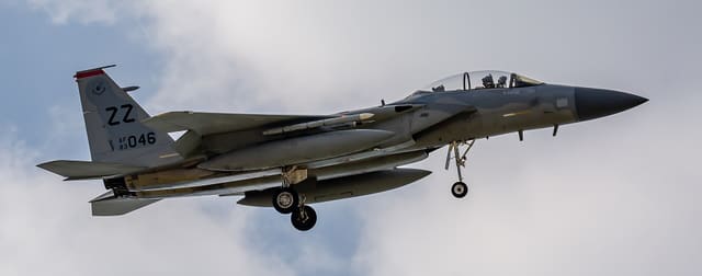  - Twin-engine aircraft