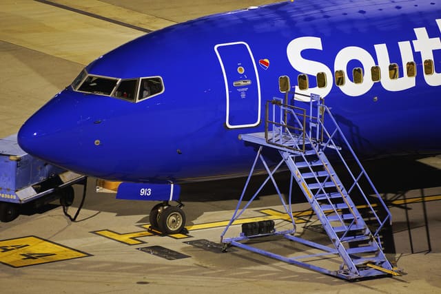 N913WN - Boeing