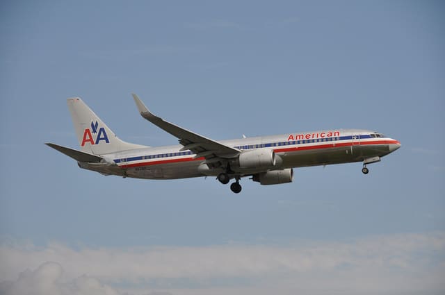 N931AN - Twin-engine aircraft