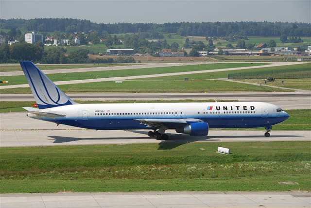 N657UA - Boeing