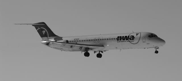N751NW - Douglas