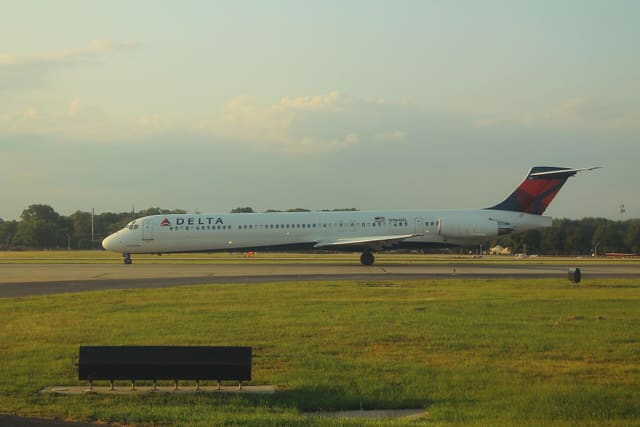 N984DL - Douglas