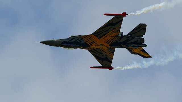  - Single-engine aircraft