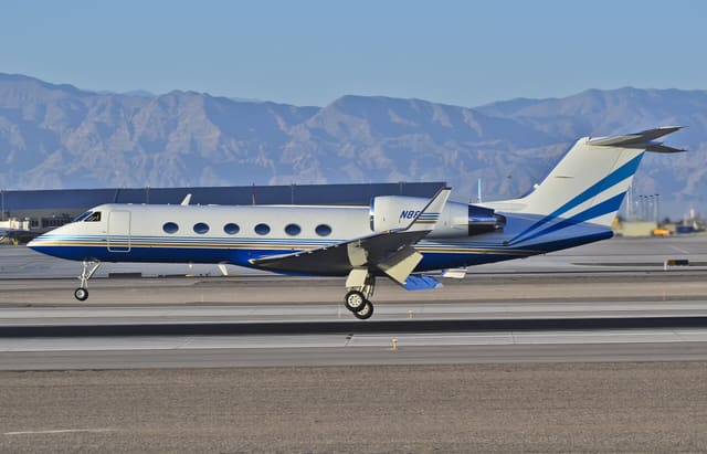 N883LS - Business jet