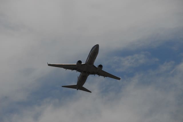 N956AN - Twin-engine aircraft