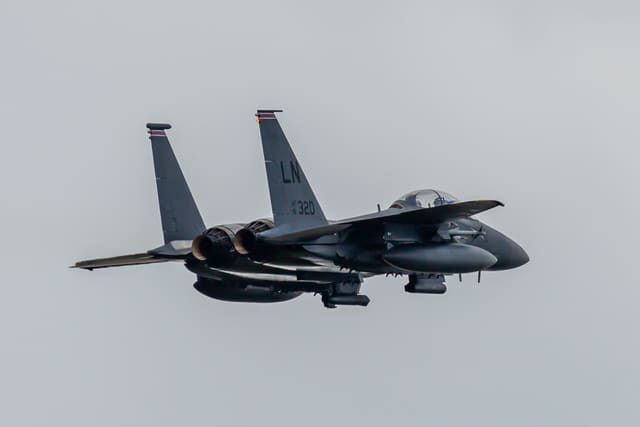  - Twin-engine aircraft