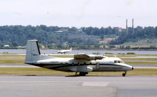 N26210 - Twin-engine aircraft