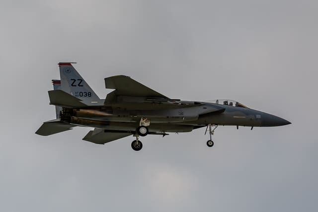  - Twin-engine aircraft