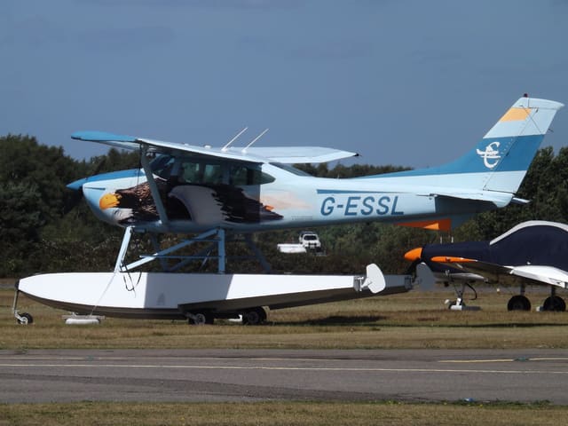 G-ESSL - Cessna