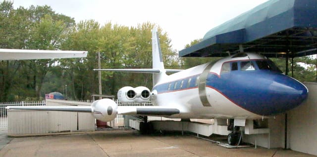 N777EP - Business jet