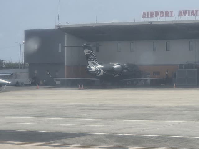 N212AR - Bombardier CL-600-2B16