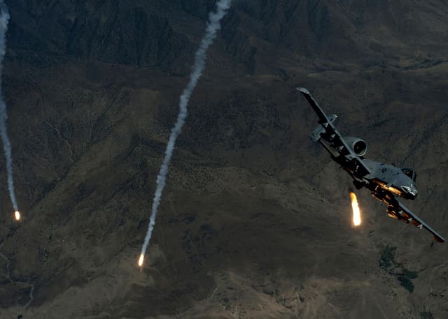  - Twin-engine aircraft